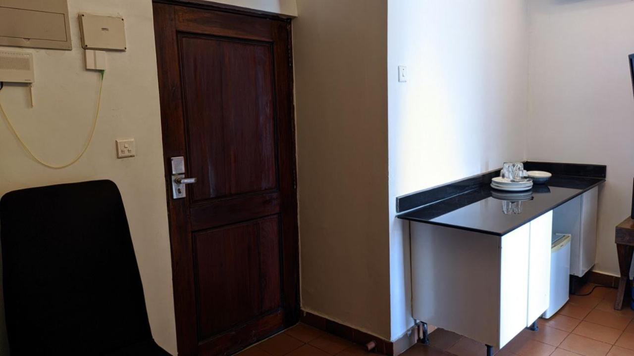 A Lovely Studio Apartment With Gym And Pool Access Dar es Salaam Exterior foto